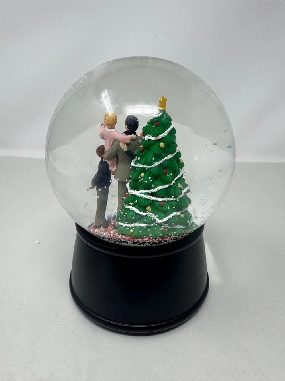 IT'S A WONDERFUL LIFE SNOWGLOBE PLAYS AULD LANG SYNE GEORGE MARY ZUZU BAILEY